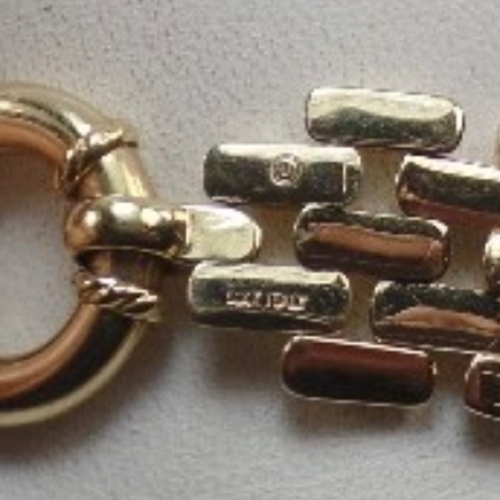 ✨14K Yellow Gold Panther Link Bracelet✨ - Picture 7 of 7